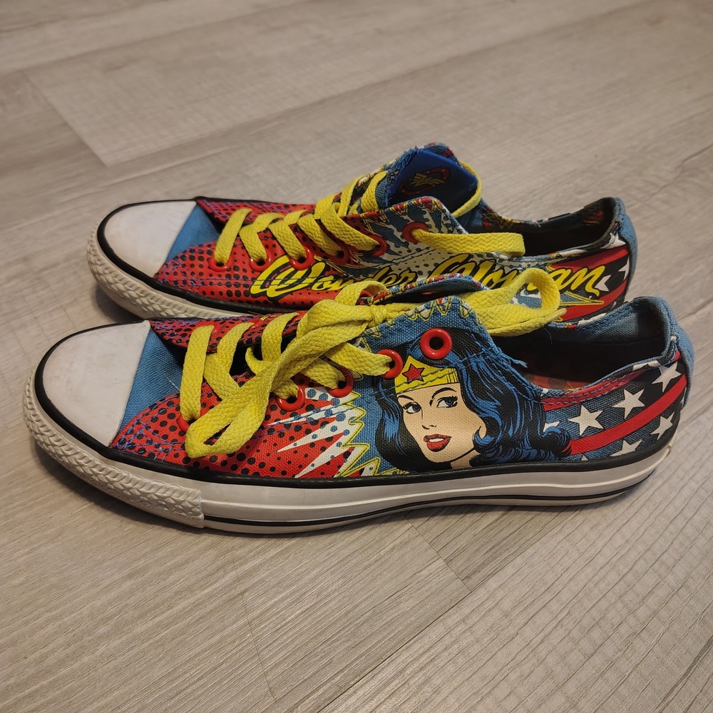 Converse Chuck Taylor All Star Wonder Woman DC Comics Low Top Sneakers Womens 6